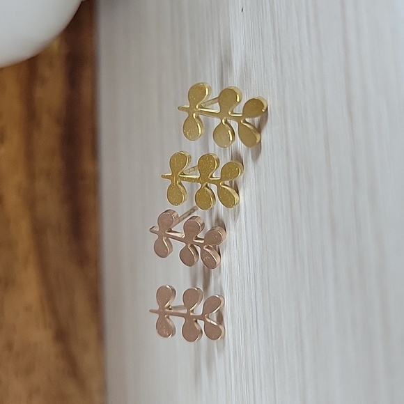 Sprig Stud Earrings, choice of color - Picture 5 of 6